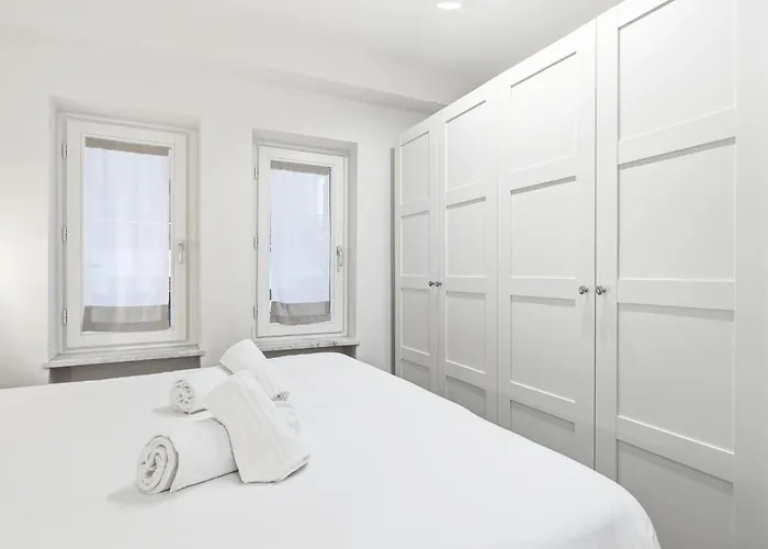 Hostdomus - Fox Apartment *